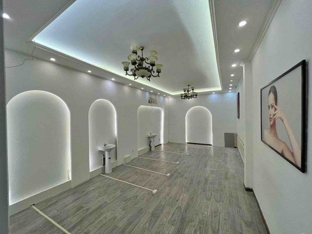 Cho thuê Nguyên căn mặt tiền Tô Hiến Thành, Phường 13, Quận 10
